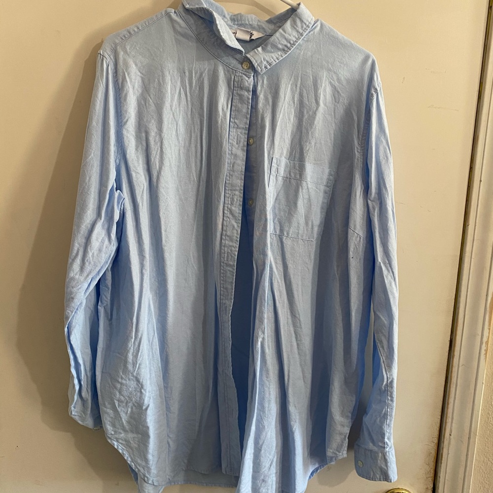 Button Down Light Wash Top Size XXL